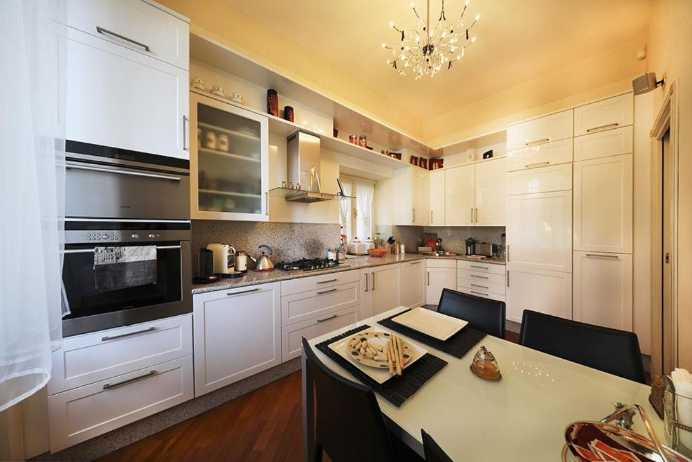 Villa Castiglioni Luxury Apartment Laglio Extérieur photo